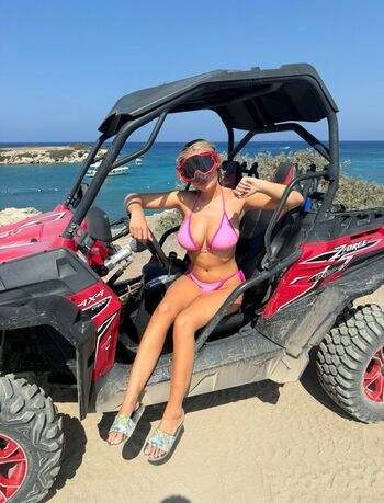ThatYoungBlonde