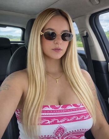 Leaked Thay schneicher private photo viral onlyfans