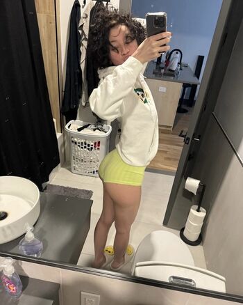 The Definitive 'Petite With An Ass' Megathread