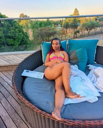 the_royal_zinzi