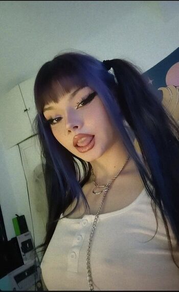 Leaked Theakaleina private photo viral onlyfans
