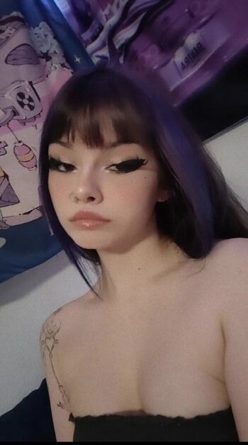 Leaked Theakaleina private photo viral onlyfans