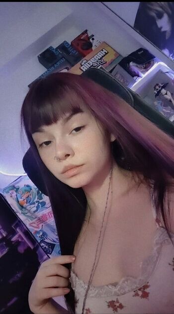 Leaked Theakaleina private photo viral onlyfans
