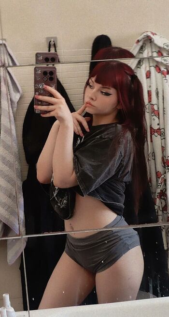 Leaked Theakaleina private photo viral onlyfans
