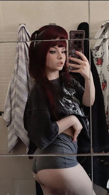 Leaked Theakaleina private photo viral onlyfans