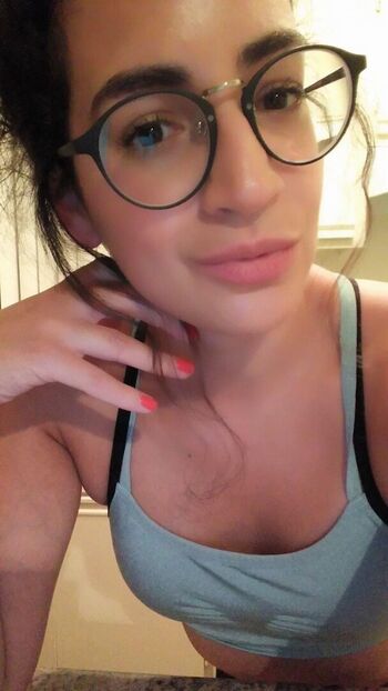 Leaked Theanniepotts private photo viral onlyfans