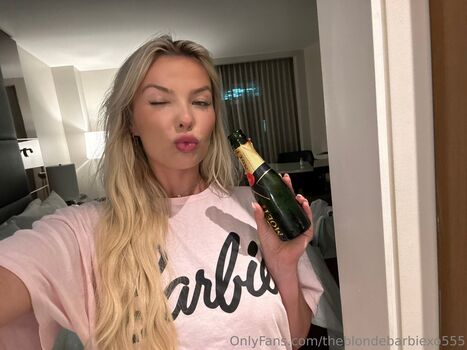 Leaked Theblondebarbiexo private photo viral onlyfans