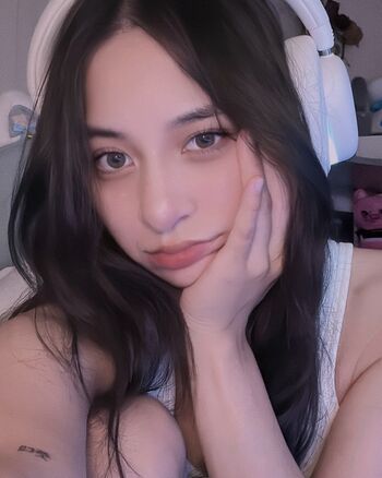 Leaked Thebunniiee cute af asian chick private photo viral onlyfans