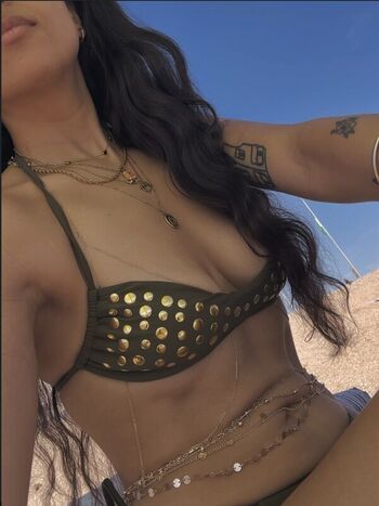 Leaked Thefarahdarwish page private photo viral onlyfans