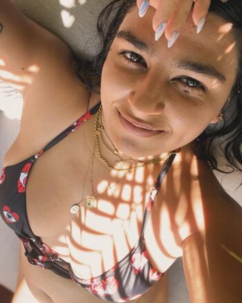 Leaked Thefarahdarwish private photo viral onlyfans