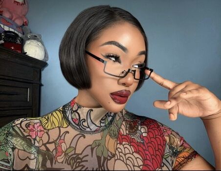 Leaked Themotherweaver private photo viral onlyfans