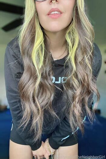 Leaked Theneighborgirl private photo viral onlyfans