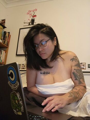 Leaked Theofficialhoney private photo viral onlyfans