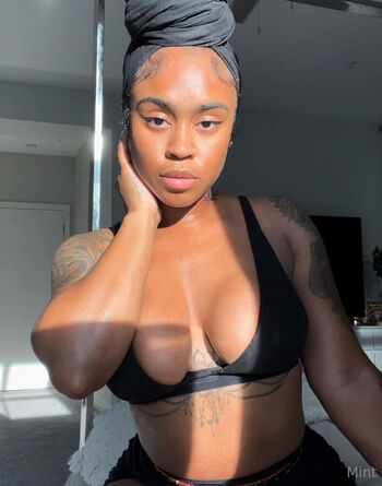 Leaked Therealbombshell mint private photo viral onlyfans