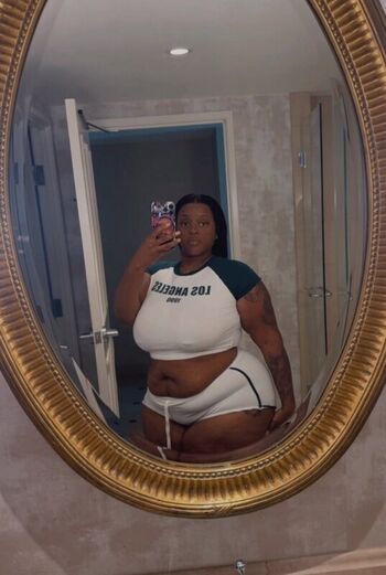 Leaked Therealgorgeousplush private photo viral onlyfans