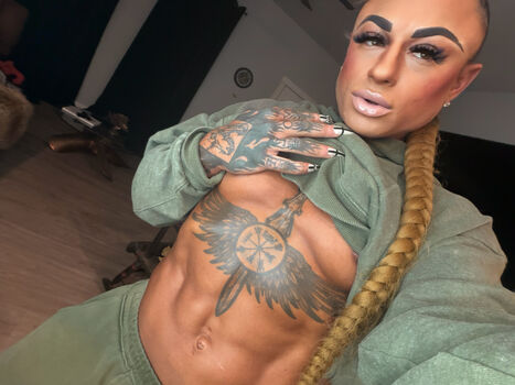 Leaked Therealloislane private photo viral onlyfans