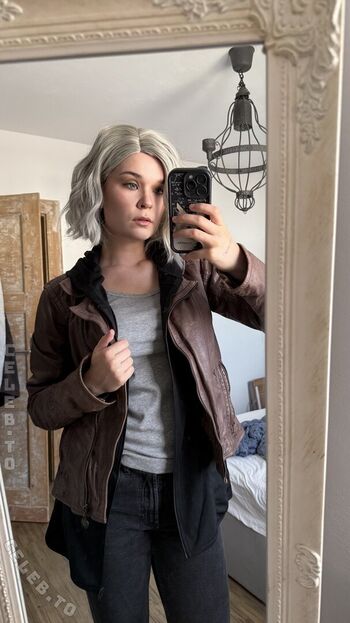 Leaked Therlyen page private photo viral onlyfans