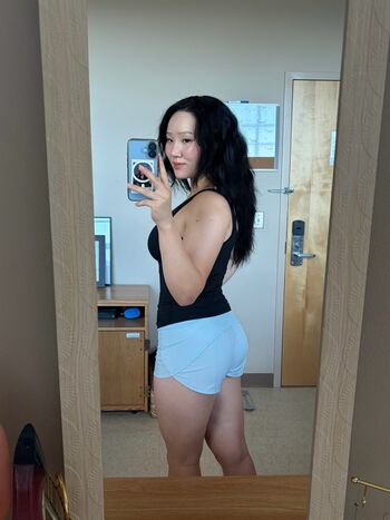 Leaked Thick asian women private photo viral onlyfans