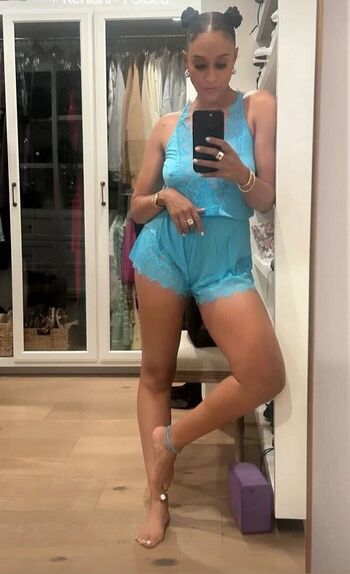 Tia Mowry