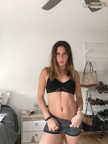 Tia Woodarek