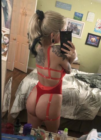 Leaked Tiiinkkk private photo viral onlyfans