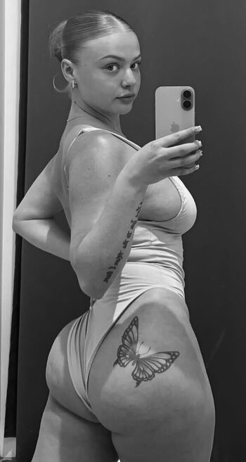 Leaked Tiny liciouss private photo viral onlyfans