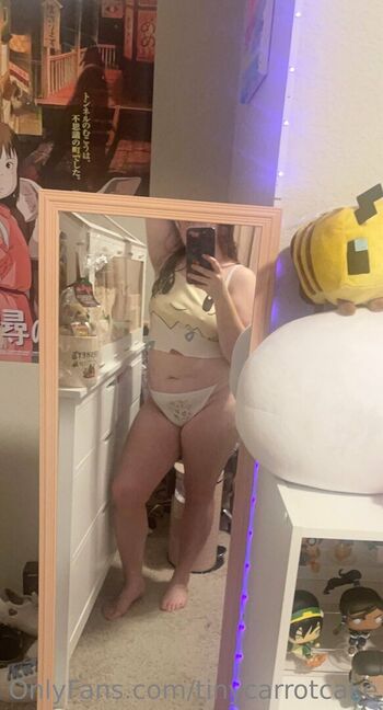 Leaked Tinycarrotcake page private photo viral onlyfans