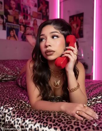 Leaked Tinyvel private photo viral onlyfans