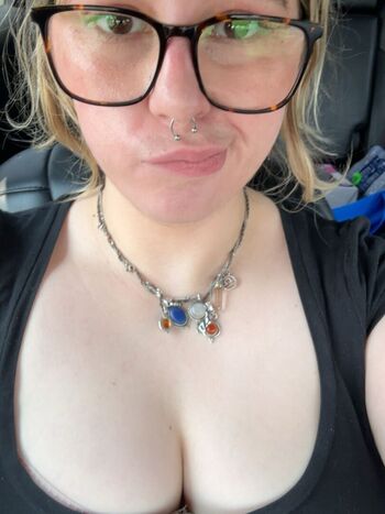 Leaked Kleine enya/ private photo viral onlyfans