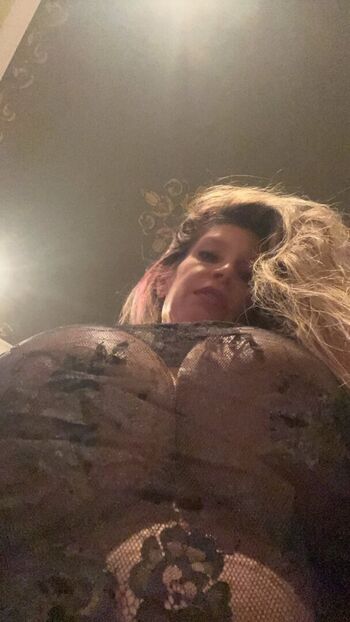 Leaked Tonia soda popsicle private photo viral onlyfans