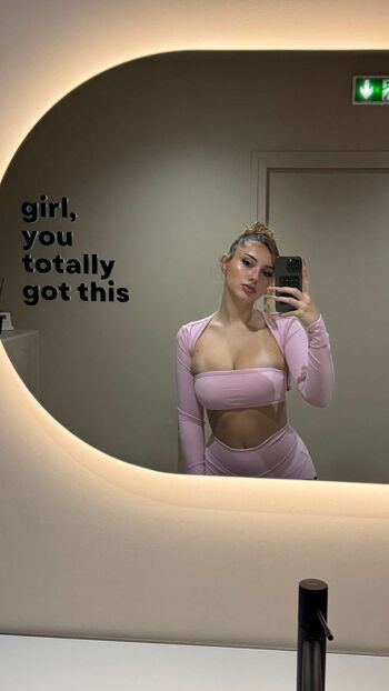 Leaked Toomuchlucile page private photo viral onlyfans