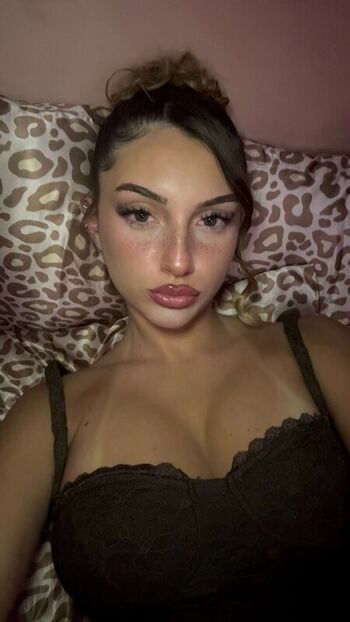 Leaked Toomuchlucile private photo viral onlyfans