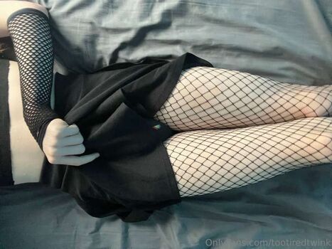 tootiredtwink