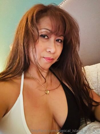 tropical_island_girl_4_u
