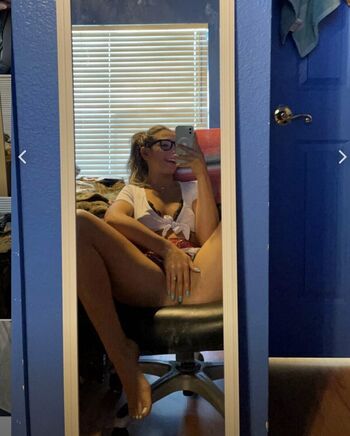 Leaked Truckgirlashley private photo viral onlyfans