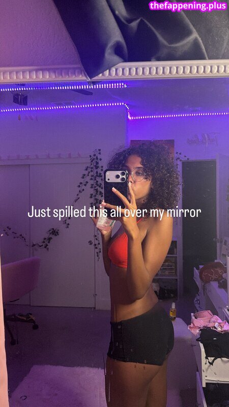 https: / ttahlula Nude OnlyFans Photo #176
