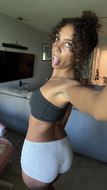 Leaked Ttahlula page private photo viral onlyfans