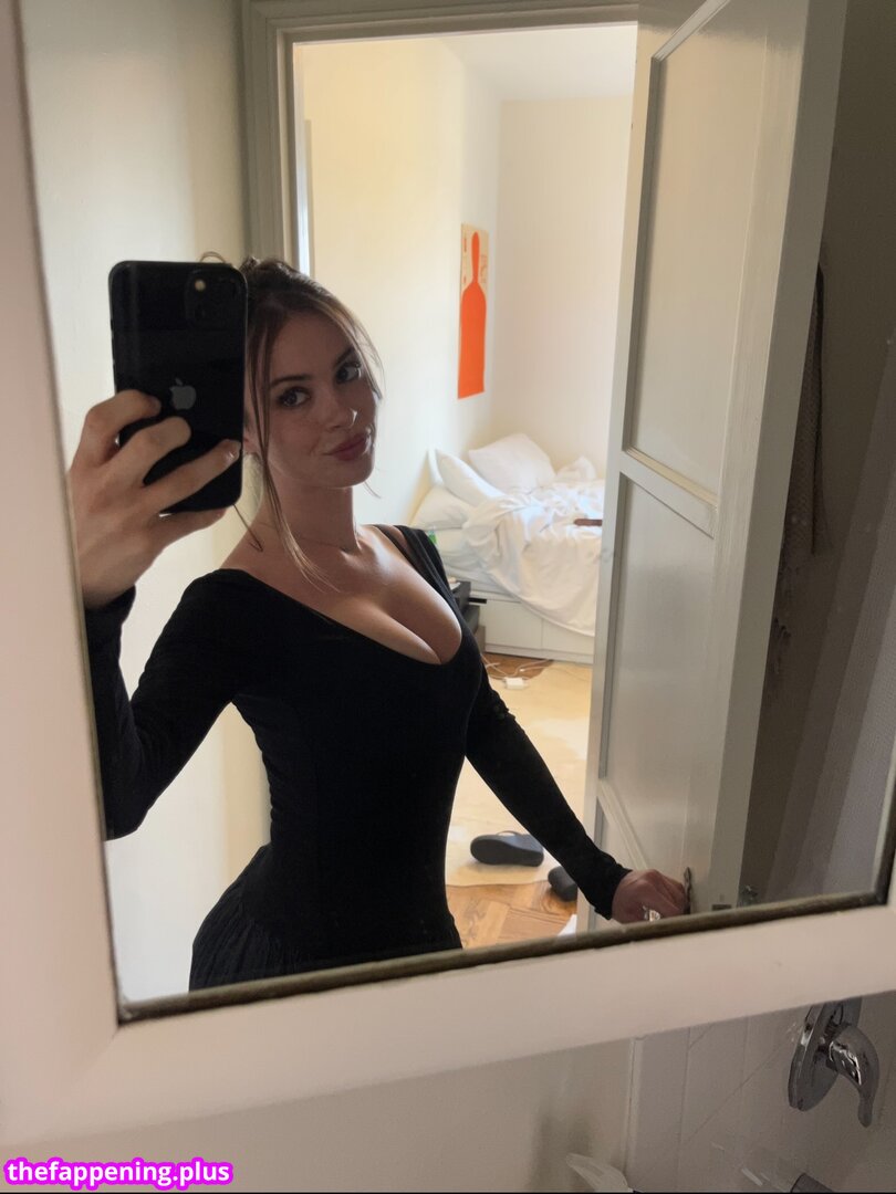 Tui Caro-Lister / Tuicarolister Çıplak OnlyFans Fotoğrafı #3