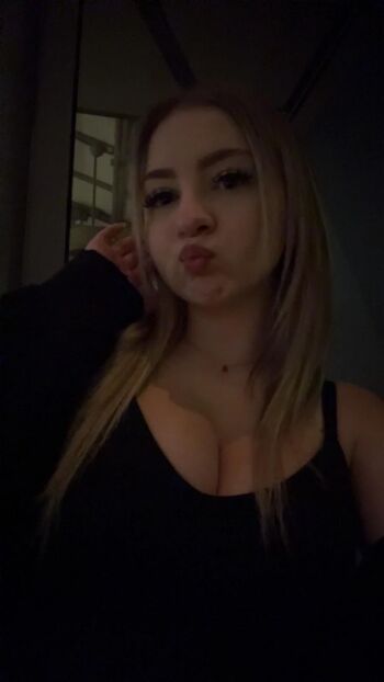 Turtleegirll