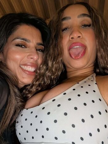 Leaked Tv shopping presenters page private photo viral onlyfans