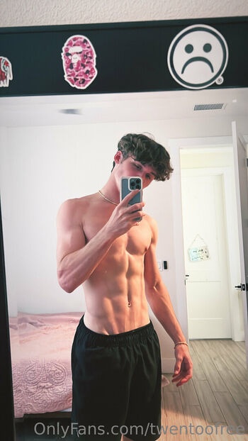 Leaked Twentoofree private photo viral onlyfans