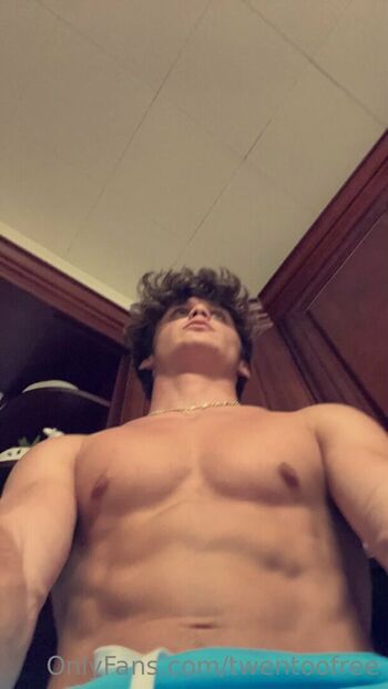 Leaked Twentoofree private photo viral onlyfans