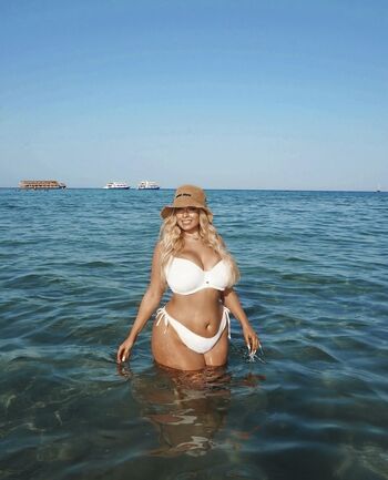 Leaked Twentyoneeighteen private photo viral onlyfans