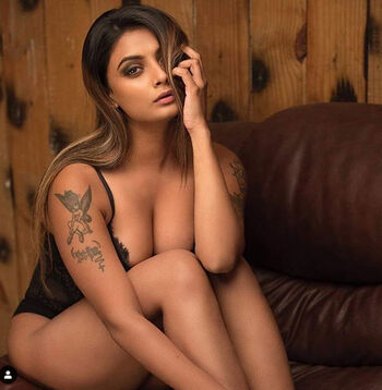 Leaked Twinkle kapoor private photo viral onlyfans