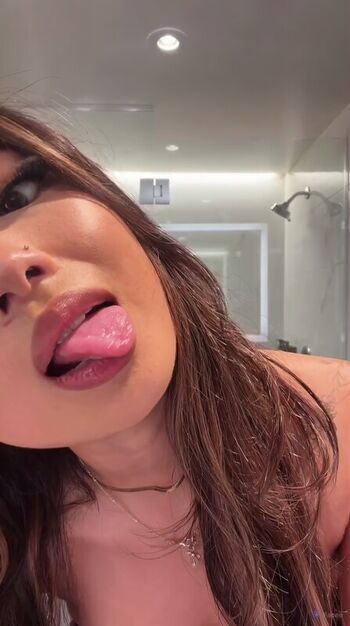 Leaked Twitch streamer catrnado private photo viral onlyfans