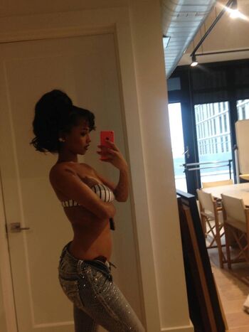 Leaked Tyla page private photo viral onlyfans
