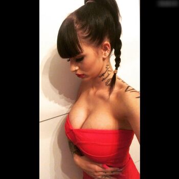Tyraa_Lavie