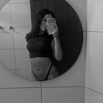 Leaked Halee model/ private photo viral onlyfans