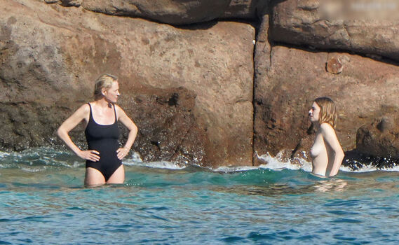 Leaked Uma thurman private photo viral onlyfans