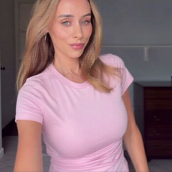 Una Healy